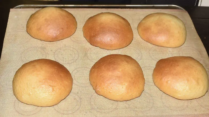 Pan previo a la decoración.